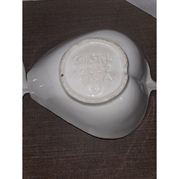 (2) California Cal Style Pottery Leaf Serving Bowls 2232 MCM Retro White Glaze - Picture 4 of 6